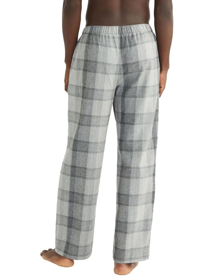 Pure Flannel Sleep Pant in Gradient Check Grey image 4