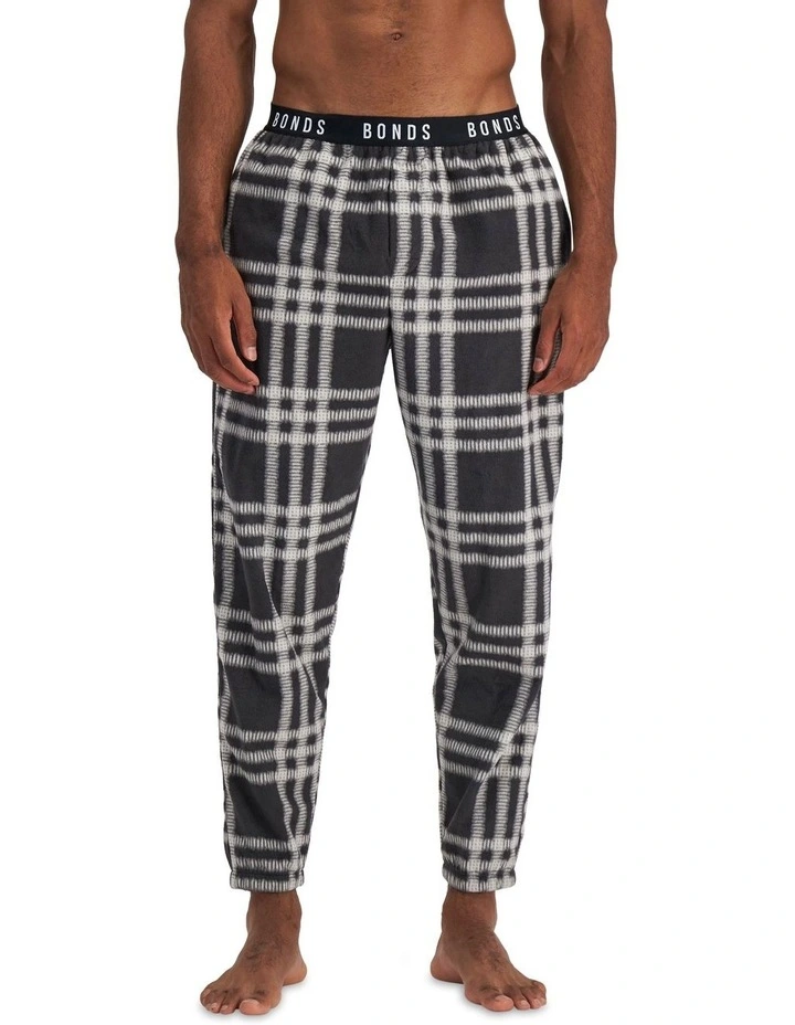 Sleep Fleece Jogger in Print Q2T image 6