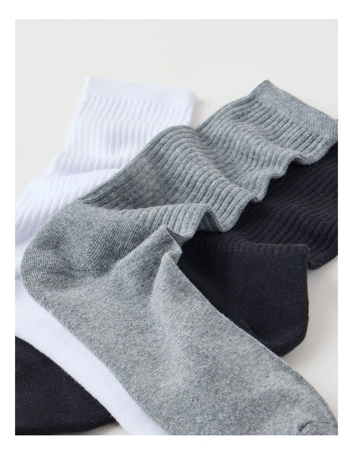 3 Pack Sports Crew Socks in Black, Grey, & White. image 2