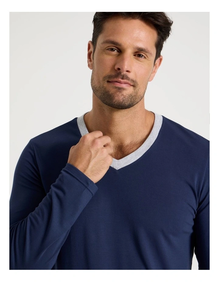 Bamboo Knit Pyjama Set in Navy image 2