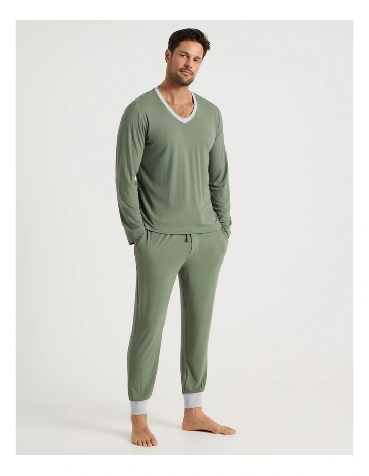 Bamboo Knit Pyjama Set in Green image 1