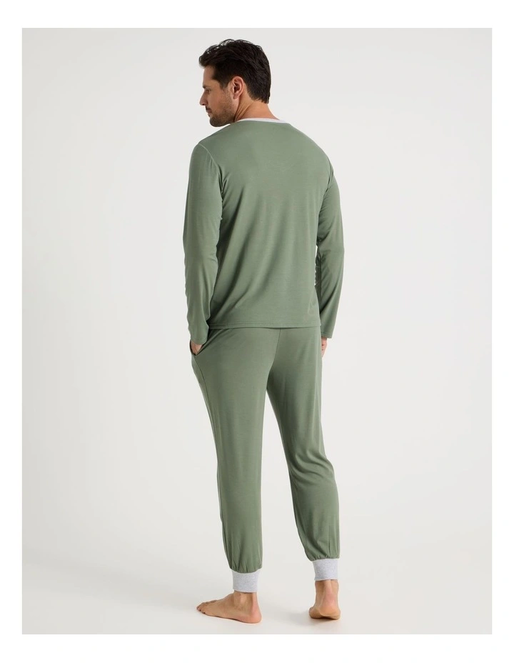 Bamboo Knit Pyjama Set in Green image 5