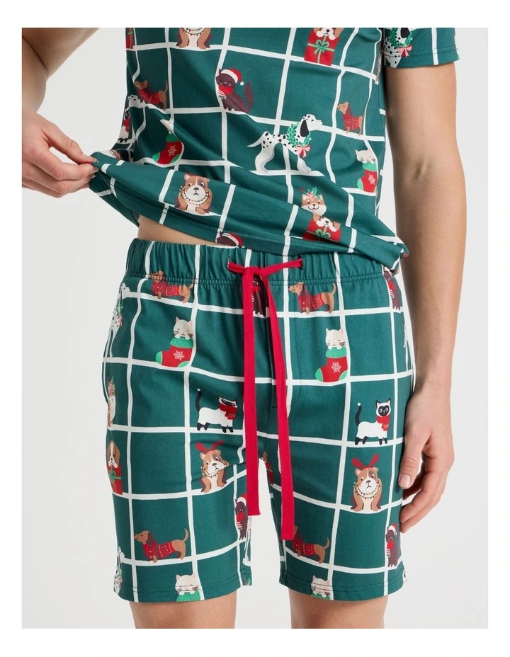 Short Sleeve Men's Family Pyjama Set in Christmas Puppies with Gift Bag image 3