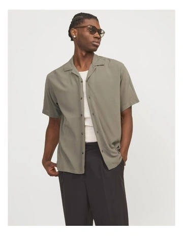 Solid Resort Short Sleeves Shirt in Bungee Cord