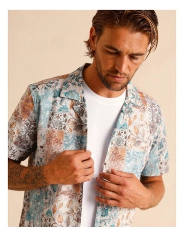 Karan Print Short Sleeve Shirt in Blue