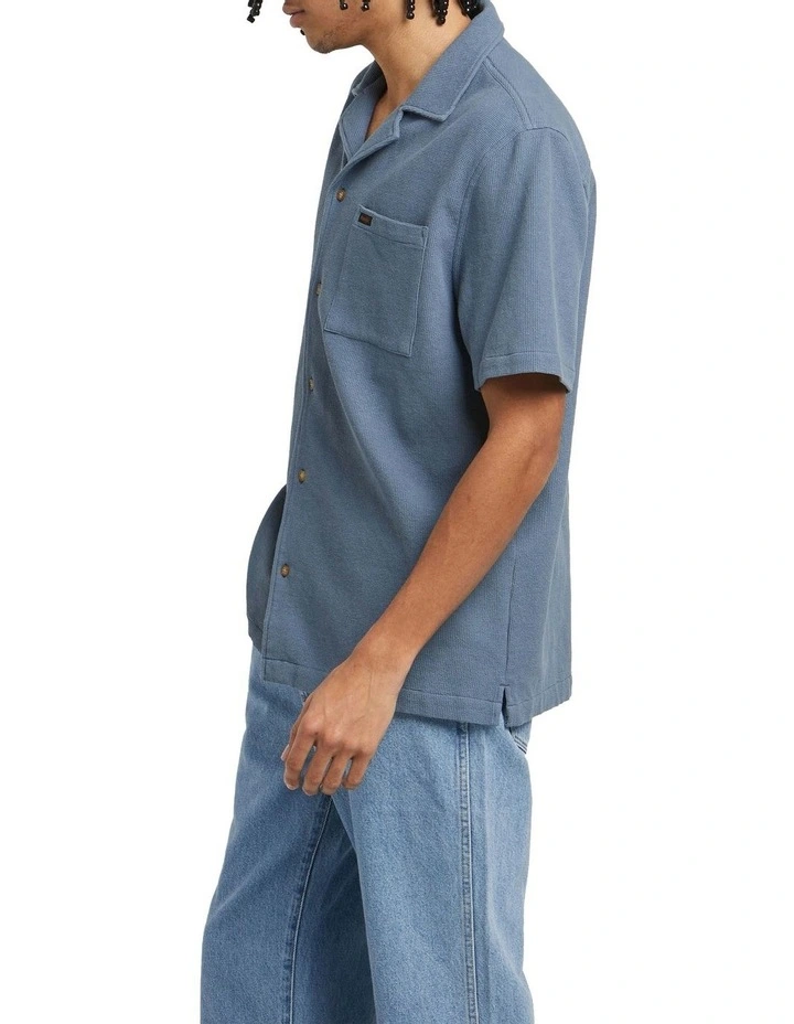 Resort Waffle Shirt in Blue image 3