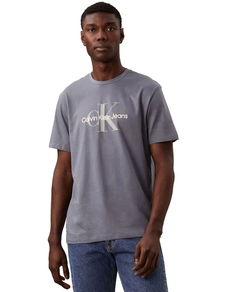 【CK JEAN】W'S HERO MONOGRAM LOGO SHORT SLEEVE T-SHIRT Calvin Klein Jeans Hero Short Sleeves Monogram Tee 30S in