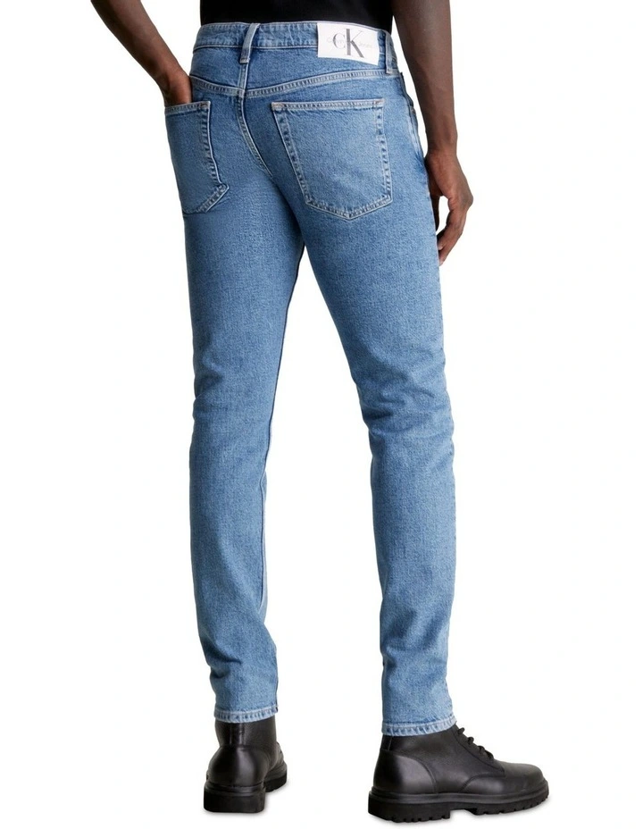 Slim Taper Jeans in Denim Light image 2