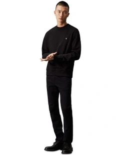 026 Low Rise Slim Jeans in Black