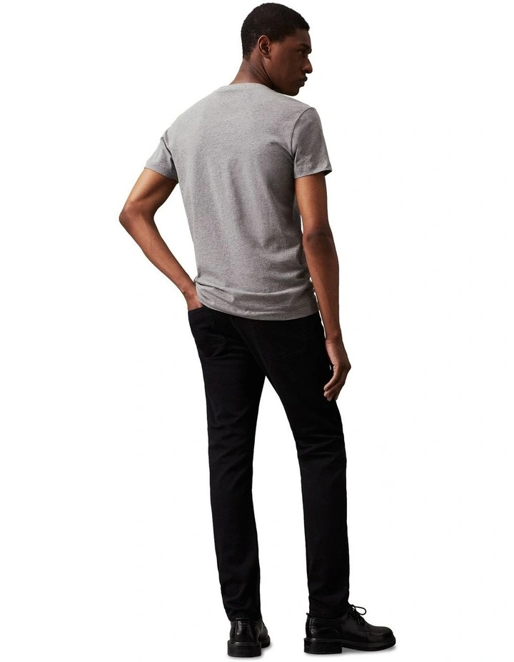 058 Slim Taper Jeans in Black image 4