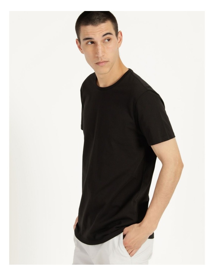 plain black t short