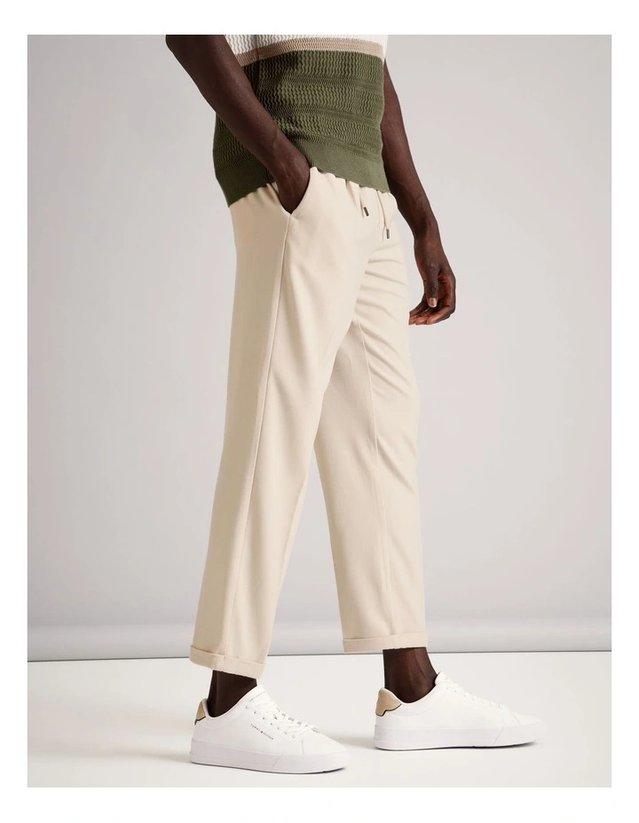 Colton Elasticated Relaxed Pant in Natural image 6