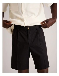 Louis Front Pleat Short in Black