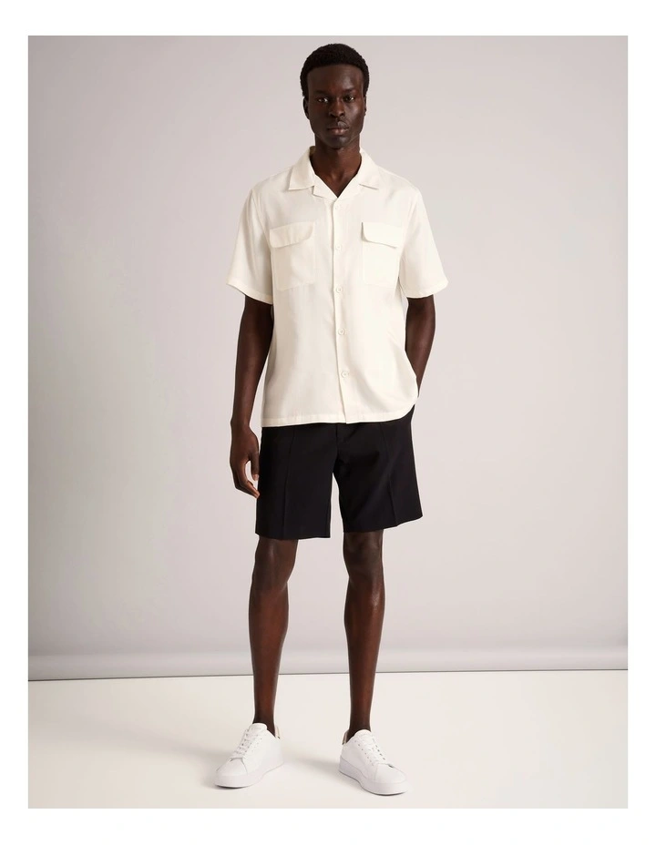 Louis Front Pleat Short in Black image 2