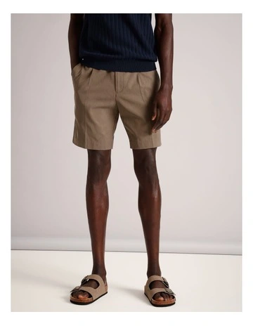 Louis Front Pleat Short in Taupe