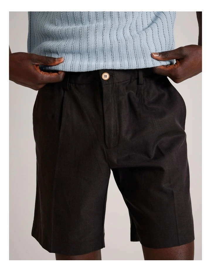Louis Front Pleat Short in Charcoal image 3