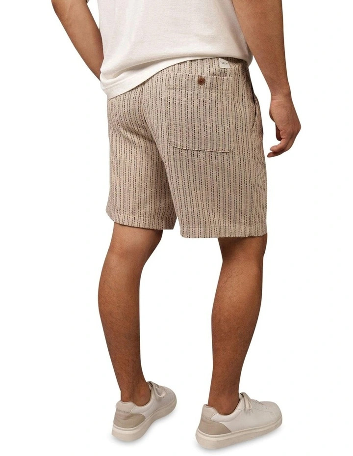 8 Trekker Shorts in Dune Khaki image 2