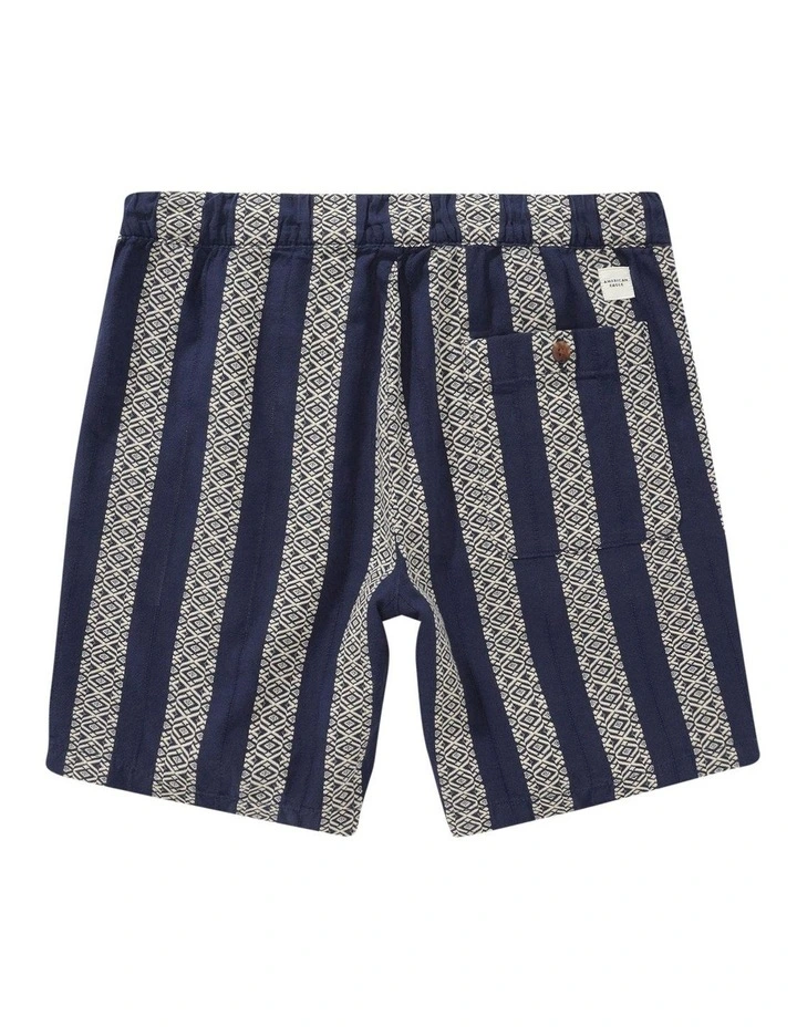 8 Trekker Short in Navy image 4