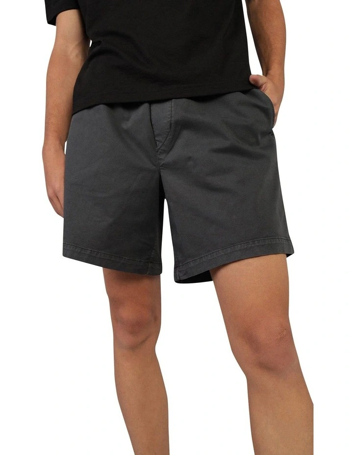 Flex 7 Lived-In Trekker Short in Midnight image 1