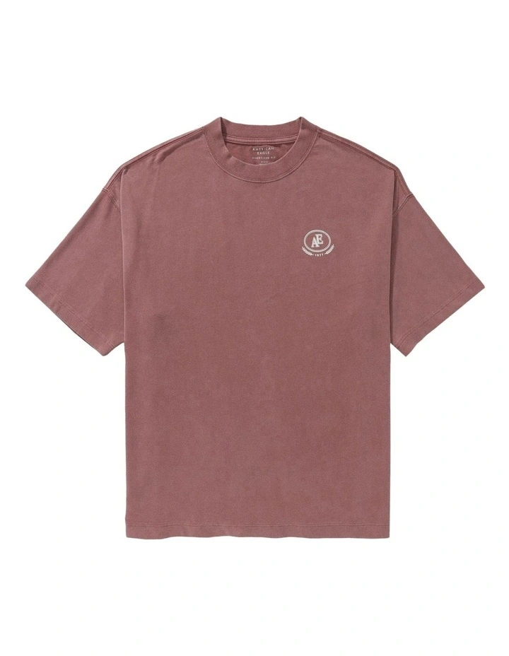 Short Sleeve Athleisure Graphic Tee in Burgundy Light image 3