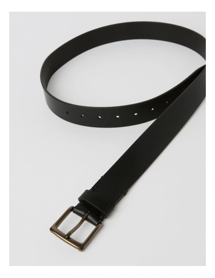 Casual Leather Belt in Black image 5