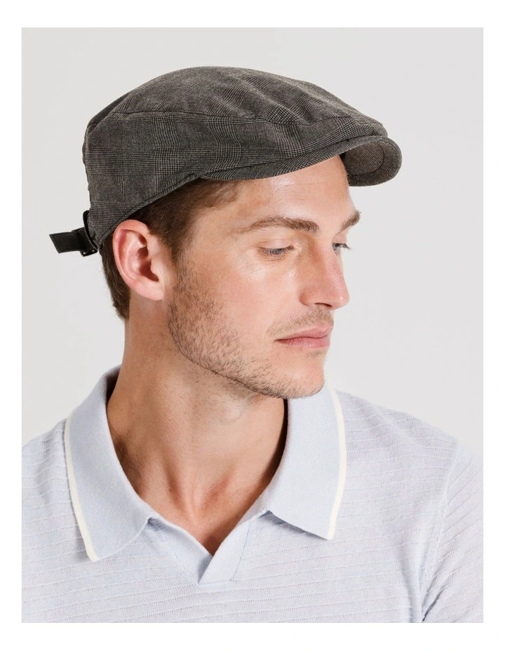Driving Cap in Charcoal image 2