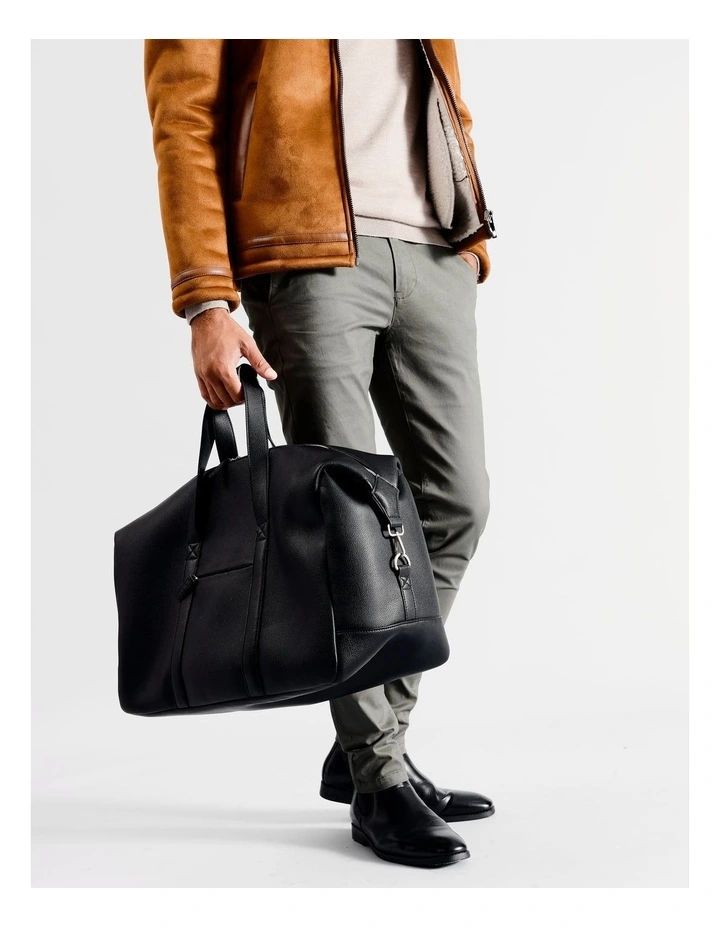 Luxe Pebbled PU Weekender in Black image 2