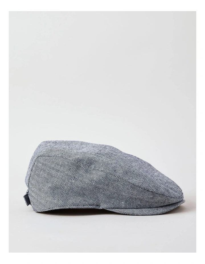 Driving Hat in Navy image 3
