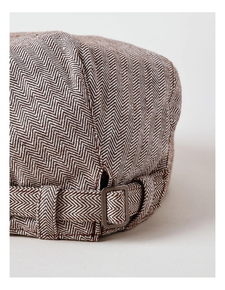 Driving Hat in Beige image 4