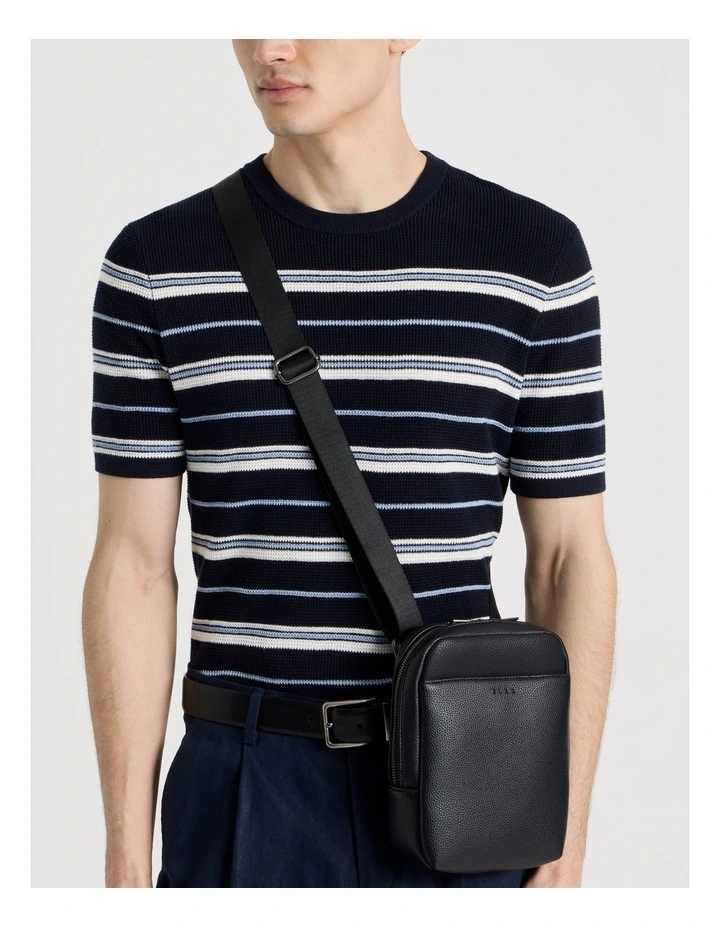 CROSSBODY BLACK image 4