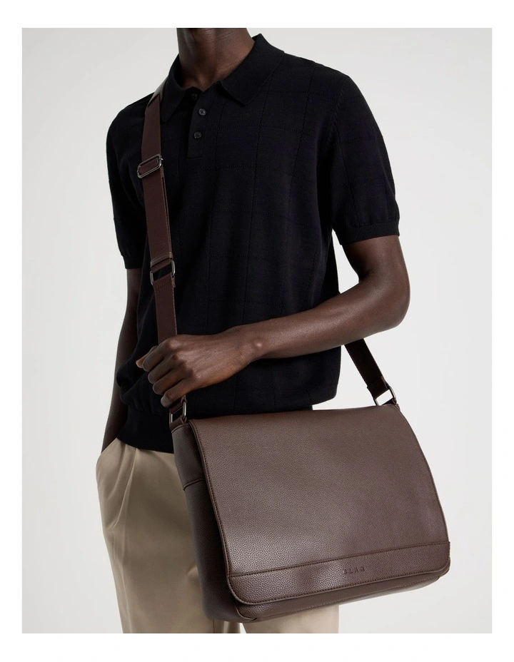 MESSENGER BAG BROWN image 2