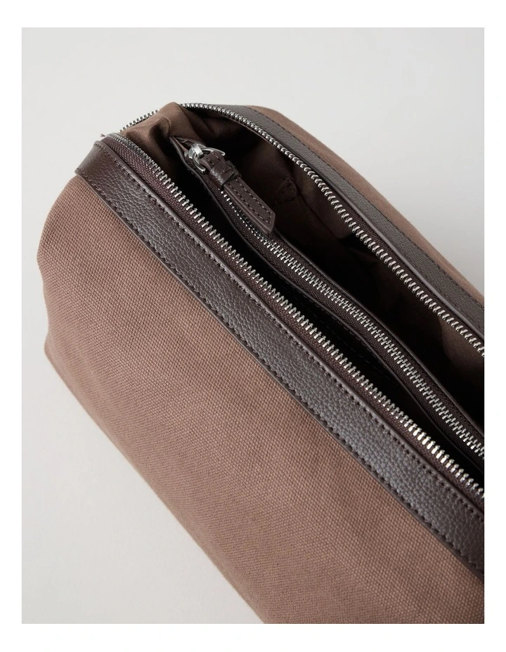 WASH BAG MALT image 3