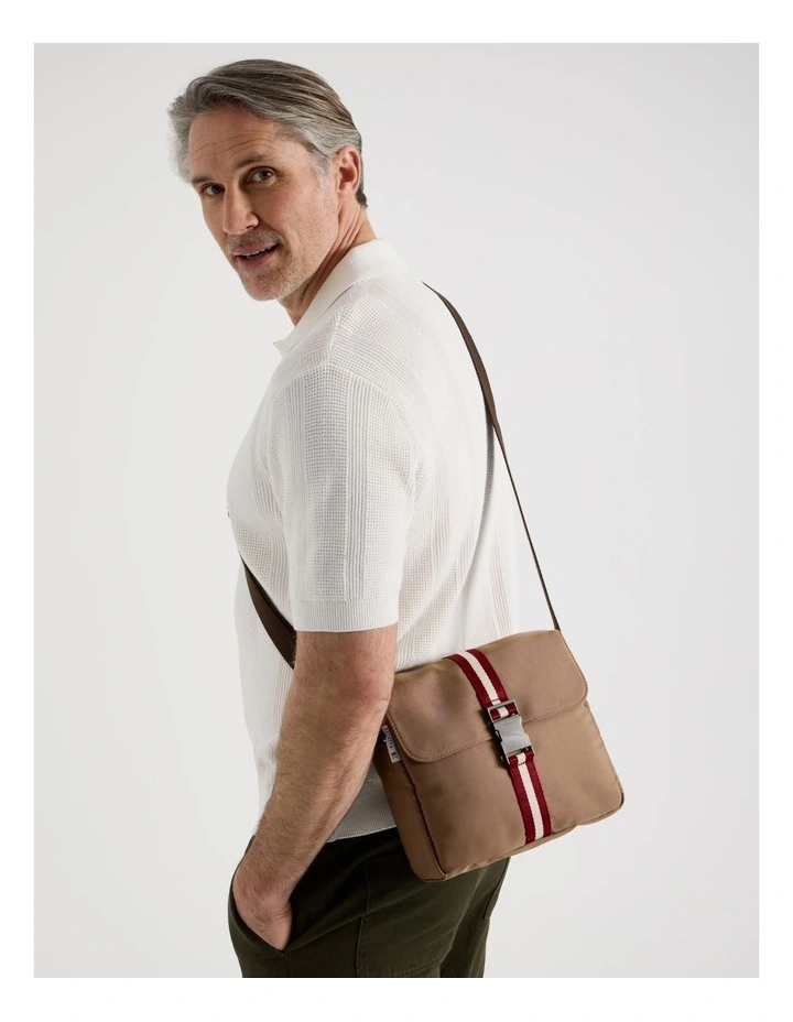 CROSS BODY BAG NUTMEG image 2