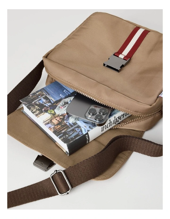 CROSS BODY BAG NUTMEG image 7