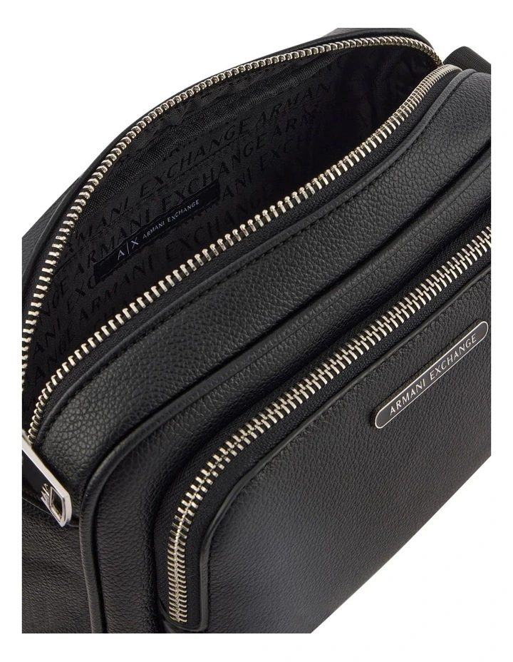 Okinawa Messenger Bag in Black image 5
