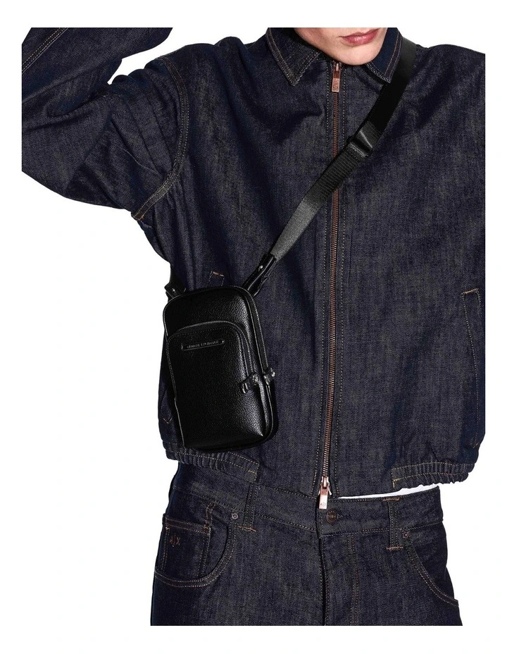 Okinawa Reporter Bag in Black image 2