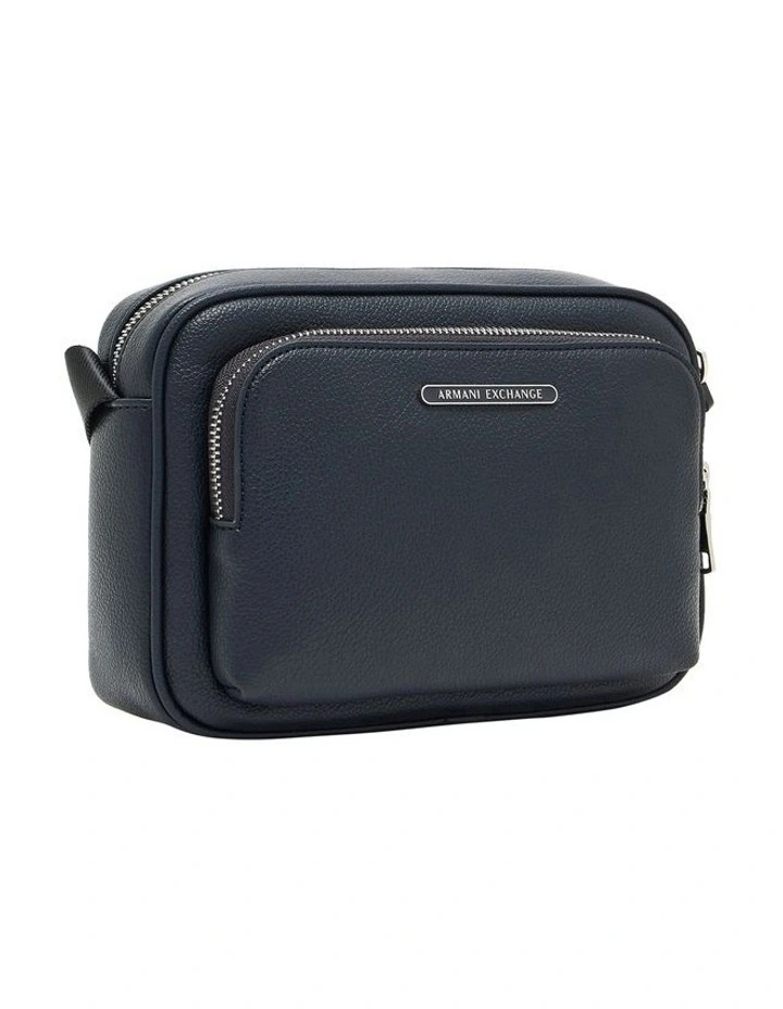 Okinawa Messenger Bag in Deep Navy image 5