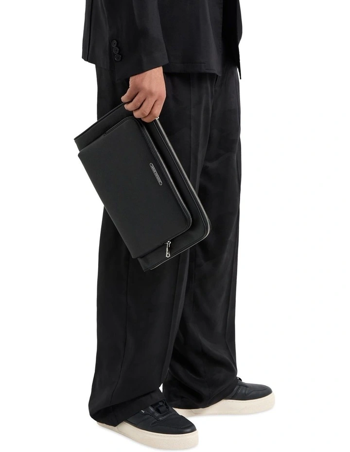 Okinawa Pouch in Black image 4