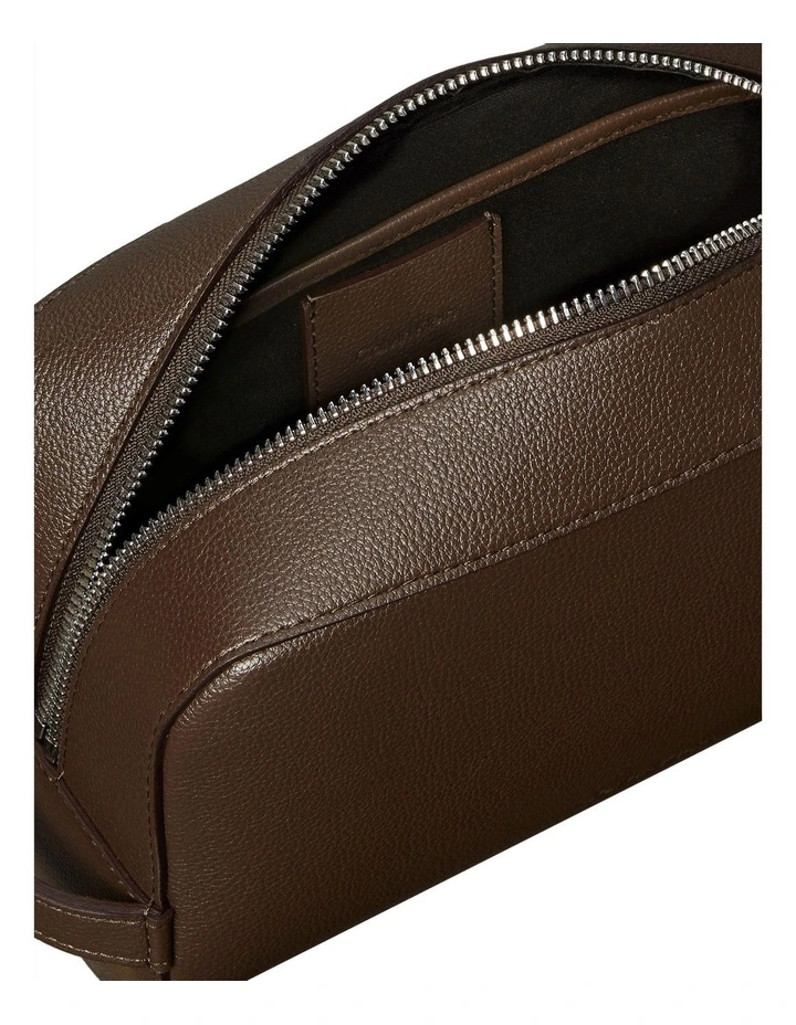 Micropebble Washbag in Brown image 3