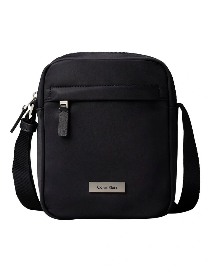 Refined Commuter Nylon Reporter in Black image 1