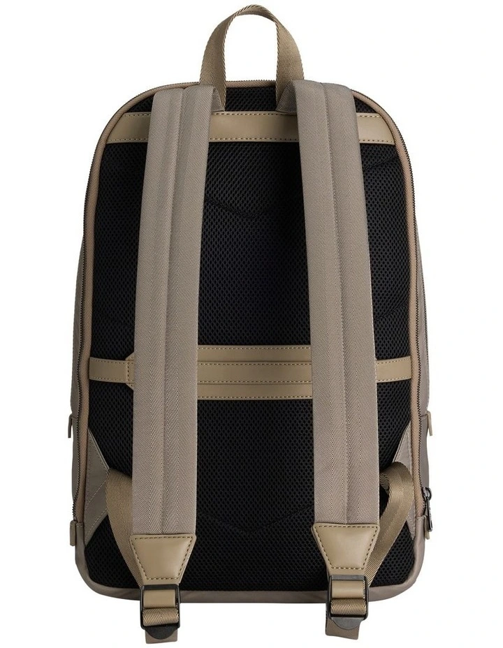 Nesh Backpack Medium in Brown image 3