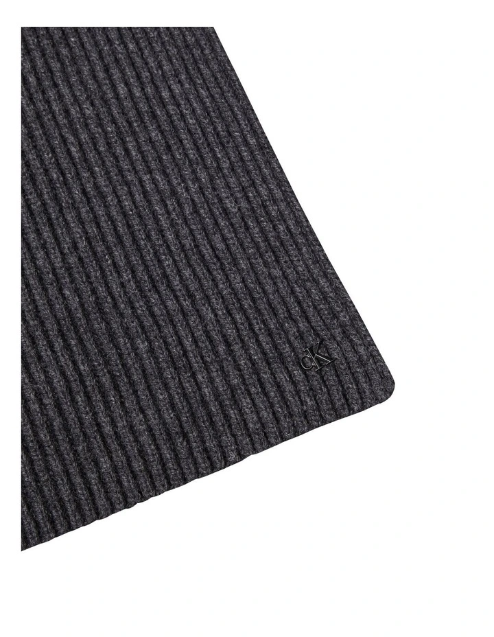 Hw Wool Blend Knit Scarf in Charcoal Heather image 3