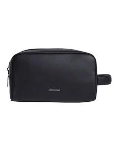 Must Dopp Kit Toiletry Bag in Black