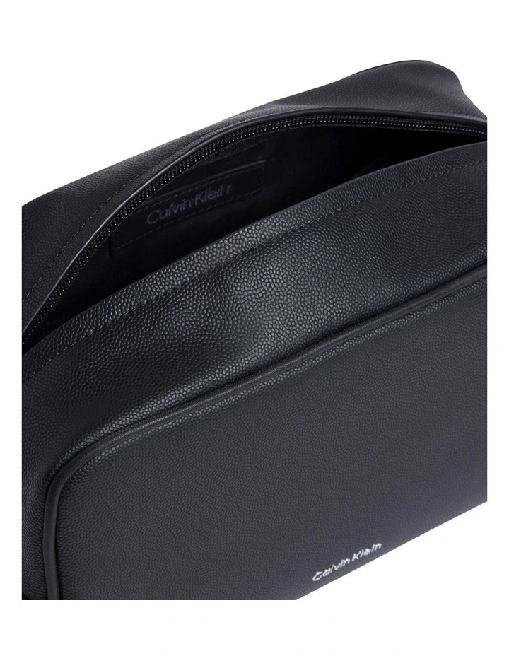 Must Dopp Kit Toiletry Bag in Black image 3