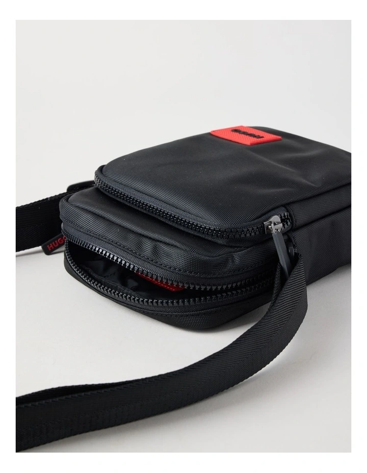Ethon 3.0_Ns Pocket Crossbody Bag in Black image 4