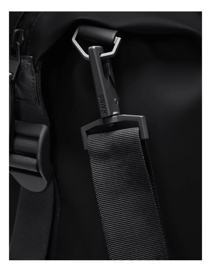 Hilo Weekend Bag Small in Black image 6