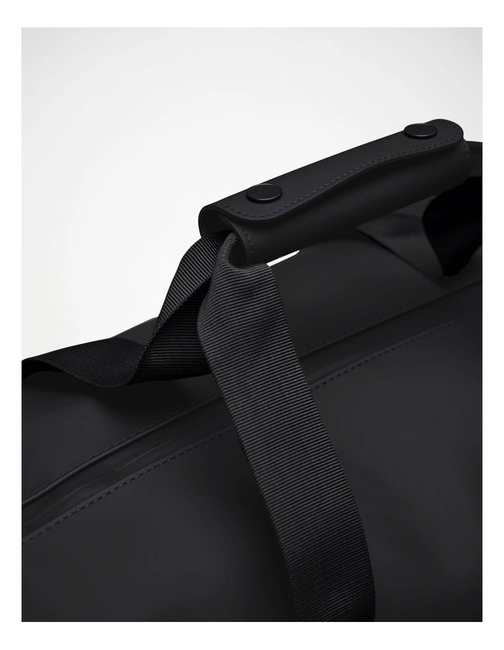 Hilo Weekend Bag Small in Black image 7