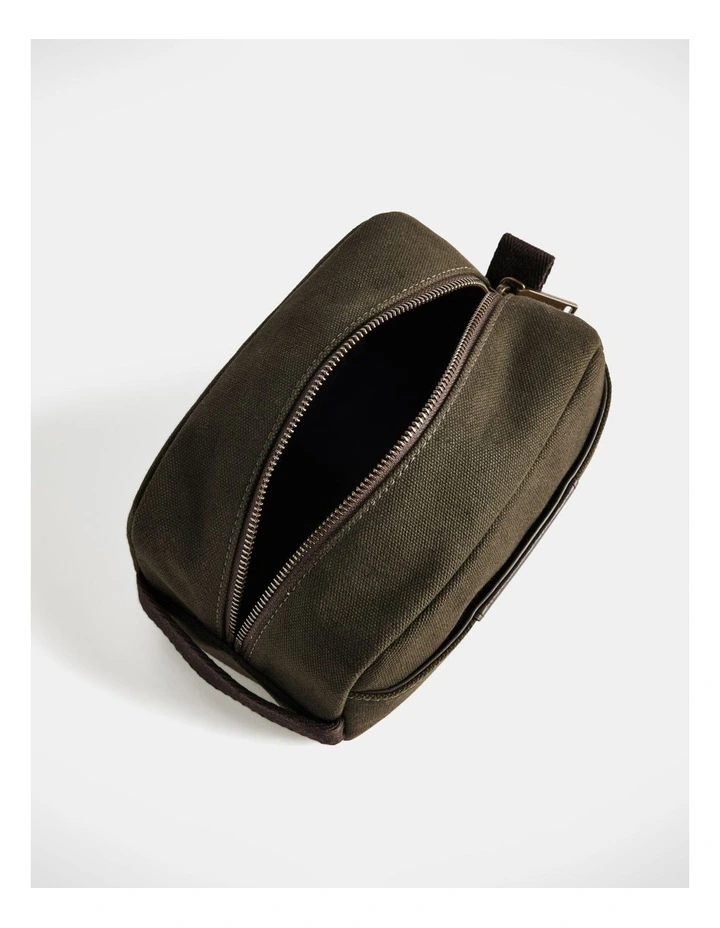 Barrenjoey Toiletry Bag in Dark Khaki image 4