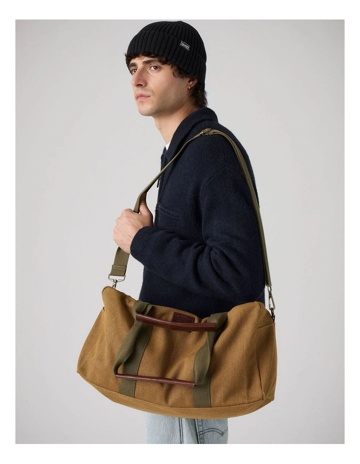 Heritage Duffel Bag in C02015 Bronze Brown image 4