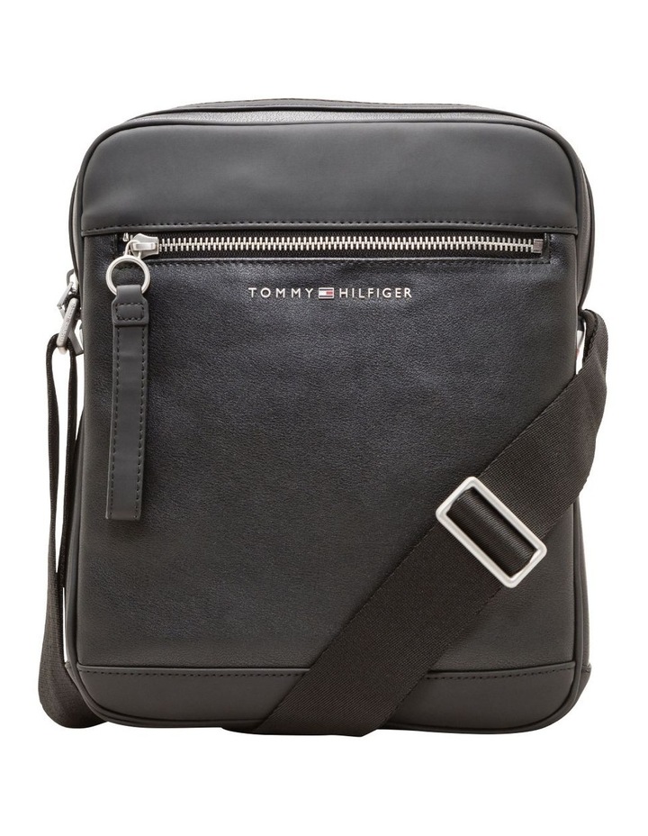 tommy hilfiger leather messenger bag